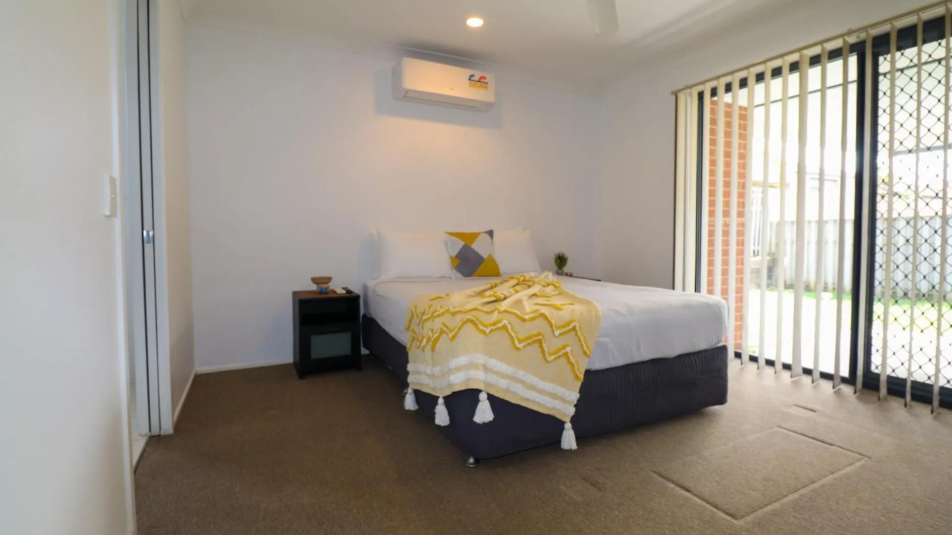 Blk Stays Guest House Deluxe Units Bellmere