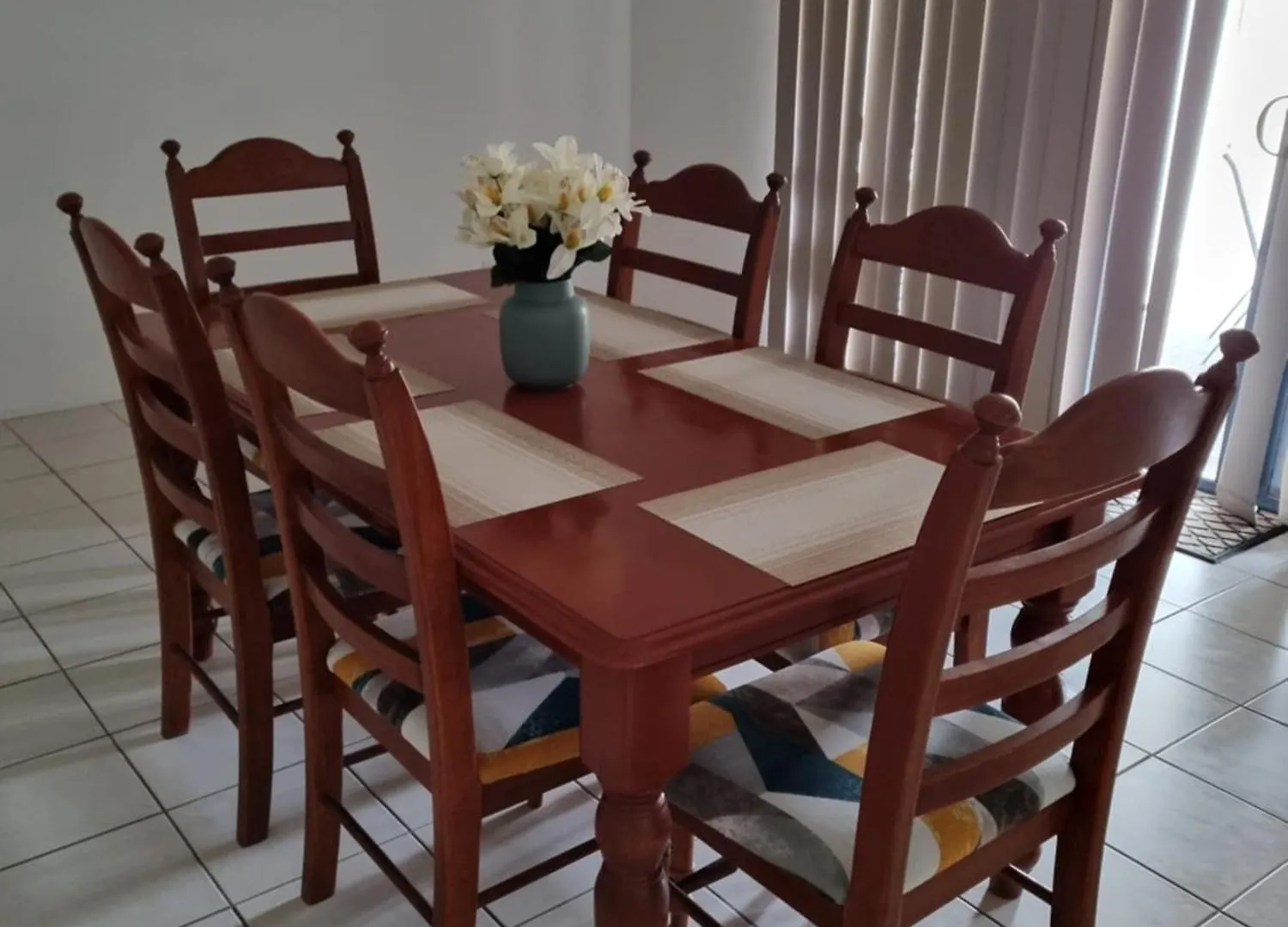 Blk Stays Guest House Deluxe Units Bellmere