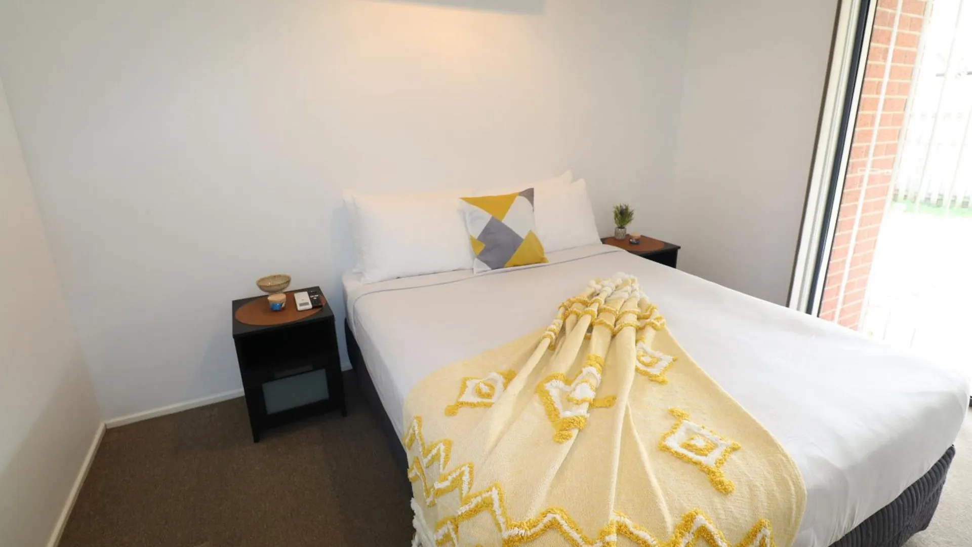Blk Stays Guest House Deluxe Units Bellmere 0*,  オーストラリア